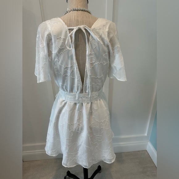 Lulu's White Flutter Sleeve Mini Dress Size Small - Picture 6 of 9